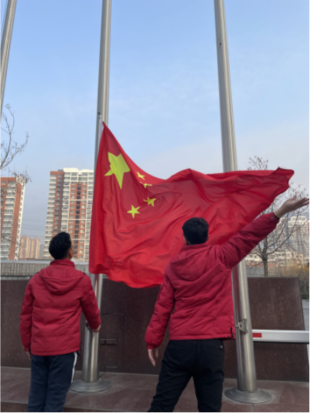 公司党委隆重举行春节升国旗仪式727.png